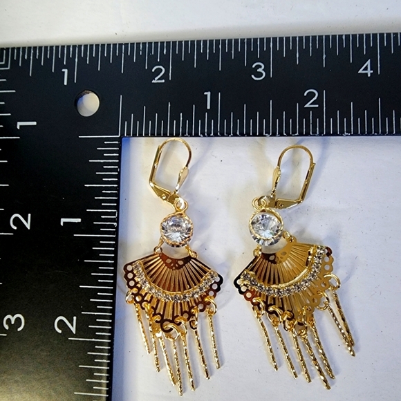 Gold Asian Fan Dangle Earrings. NEW - Picture 6 of 6